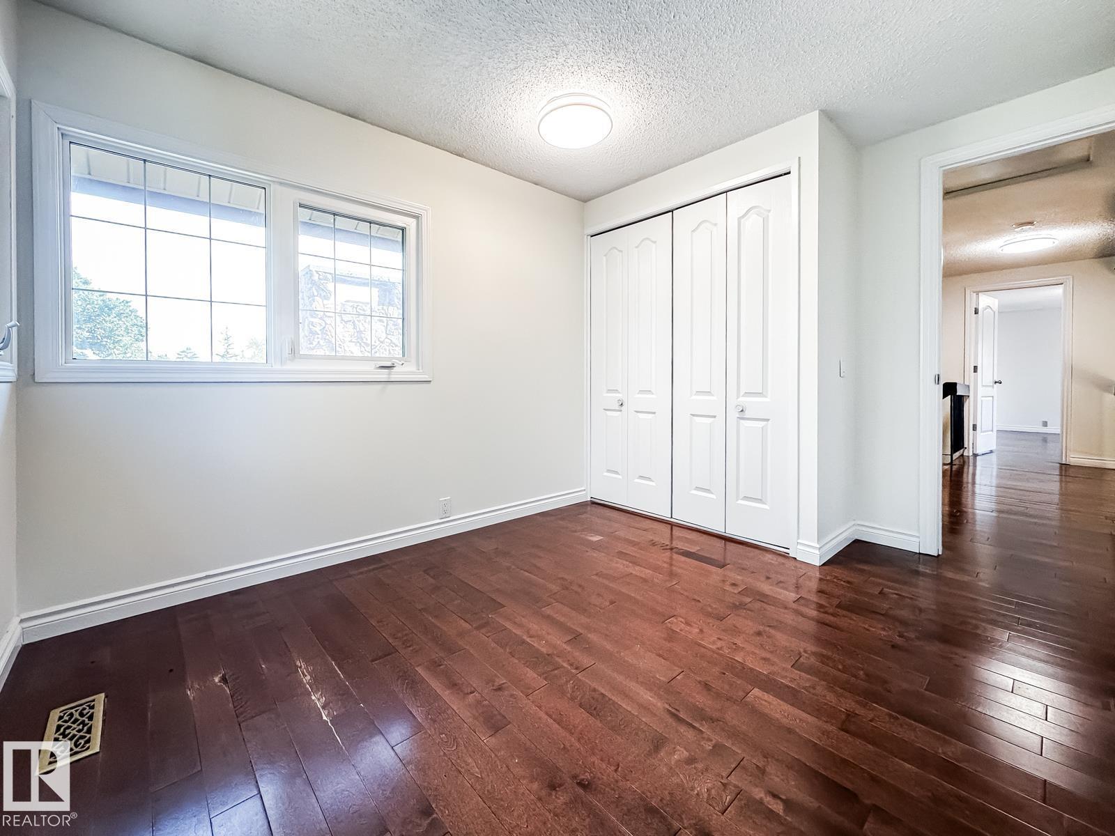 8504 173 ST NW - 31