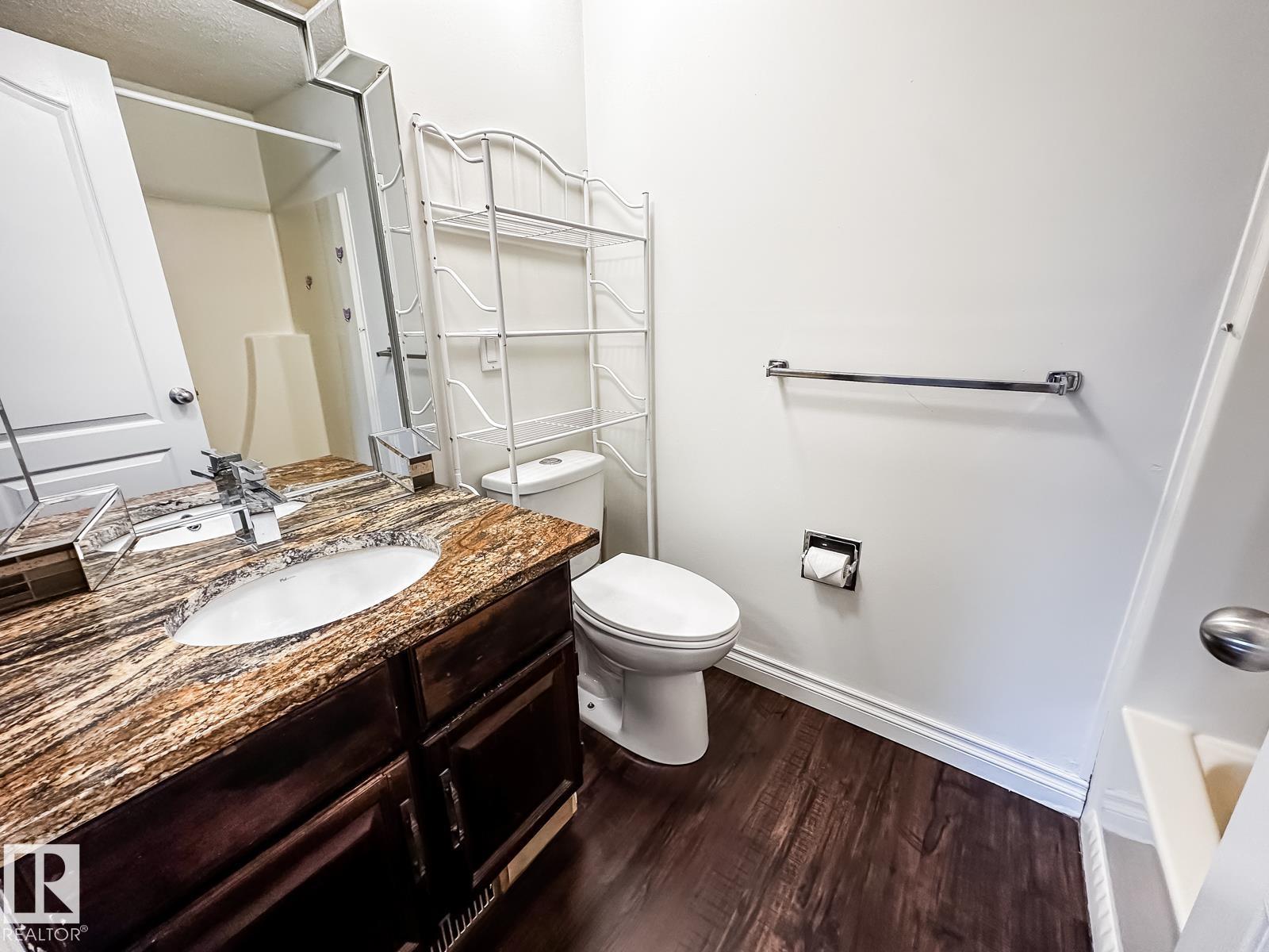 8504 173 ST NW - 32