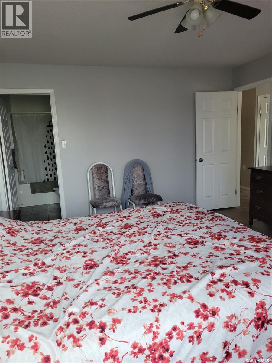 457 Brooklyn CRESCENT - 10