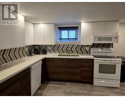 101 Reiner Road, Toronto, ON M3H2L7 Photo 16
