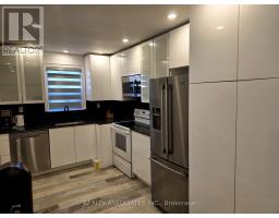 101 Reiner Road, Toronto, ON M3H2L7 Photo 6