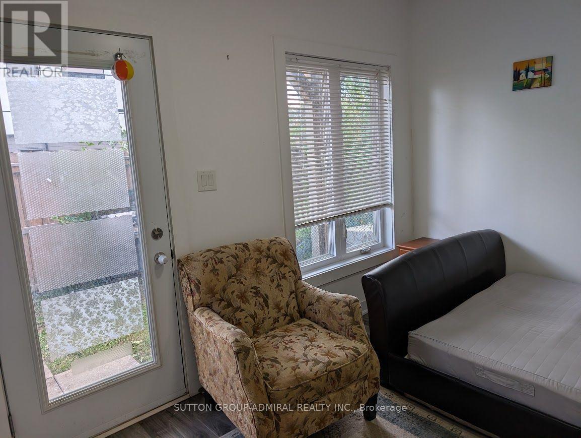 17-540 Essa Road, Barrie photo 3