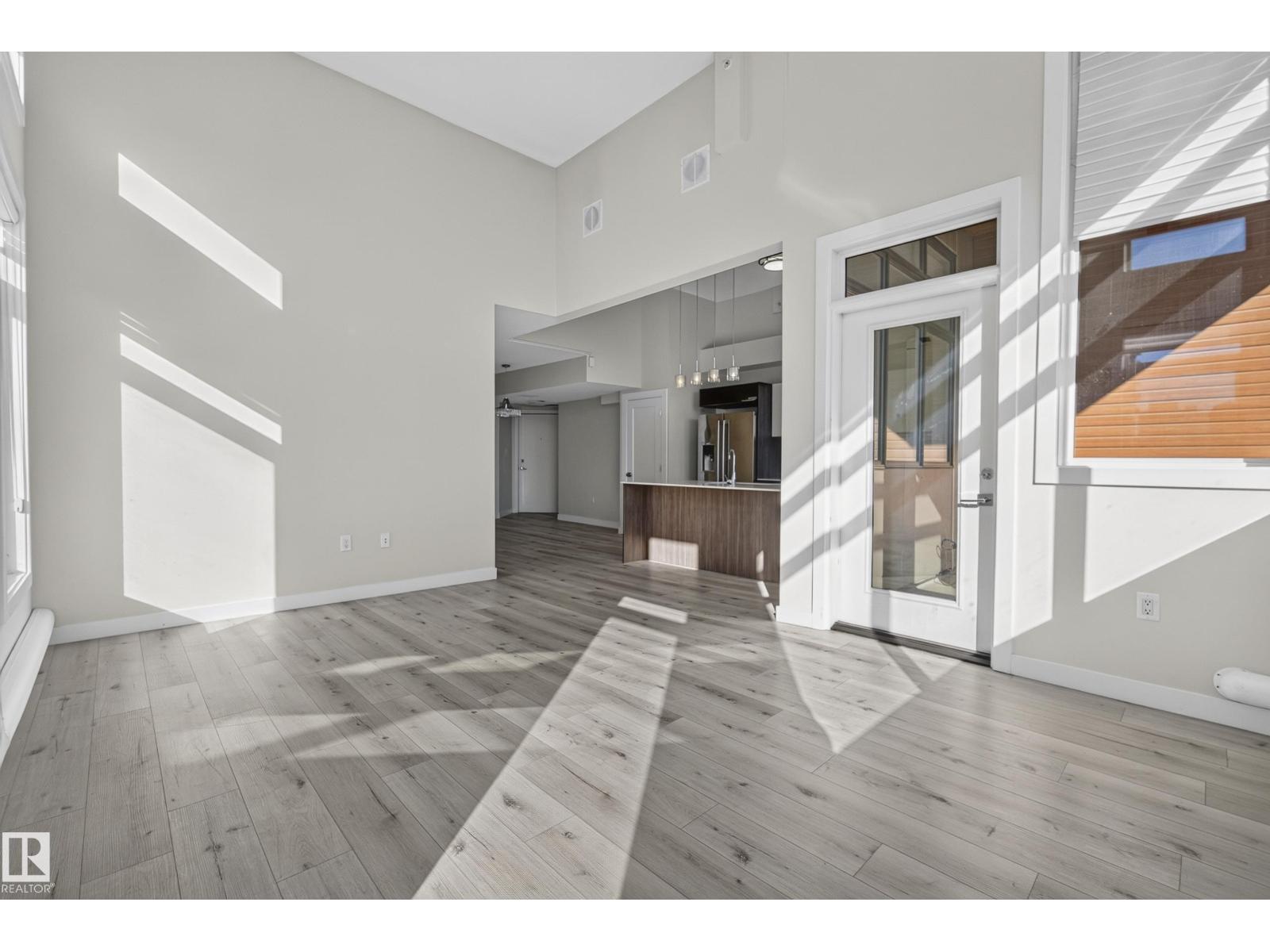 #405 10227 115 ST NW - 12
