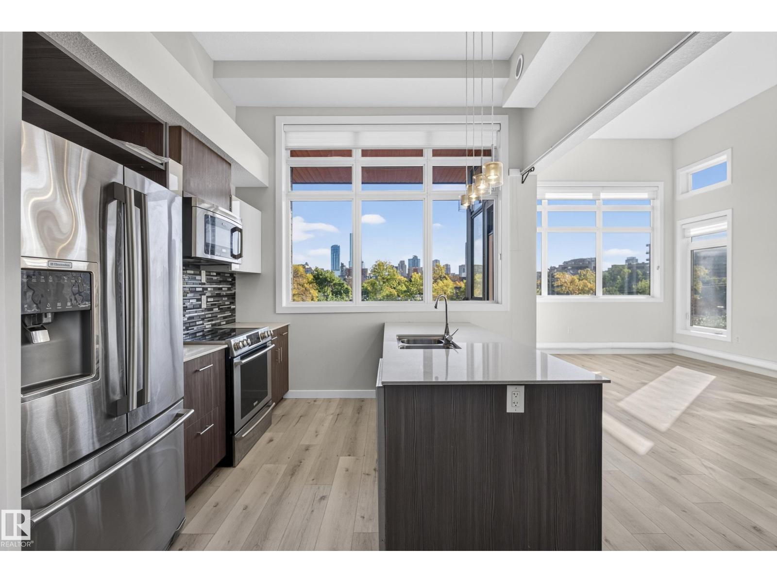 #405 10227 115 ST NW - 2