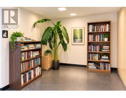 302 - 200 Lett Street, Ottawa, ON K1R0A7 Photo 17