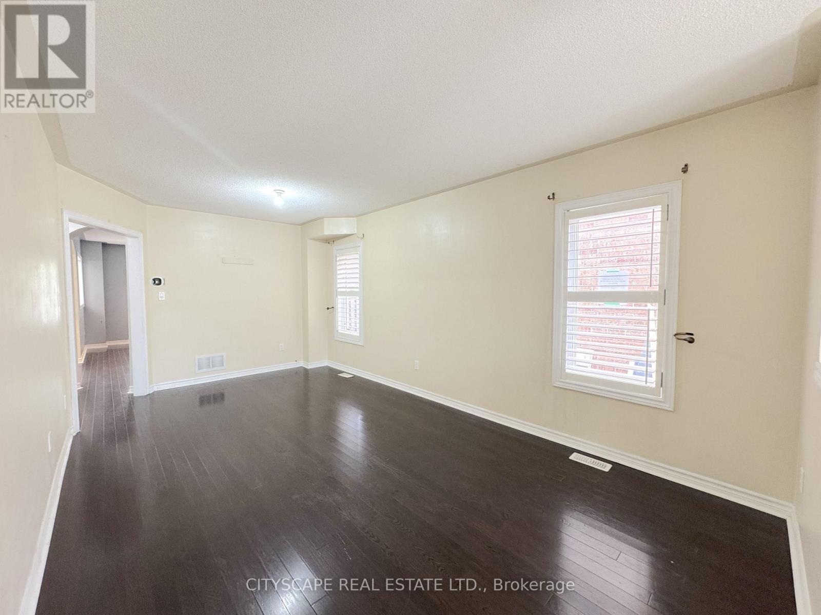 4 SAVITA ROAD - 8