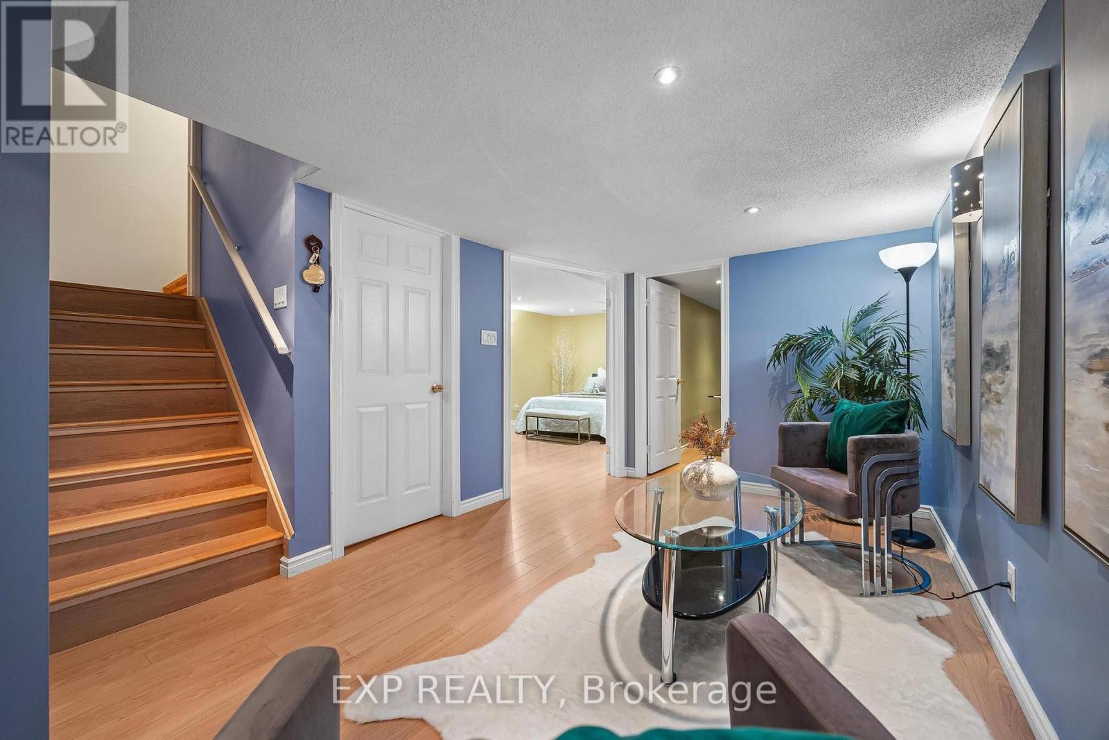 4882 VIENNA COURT - Image 42