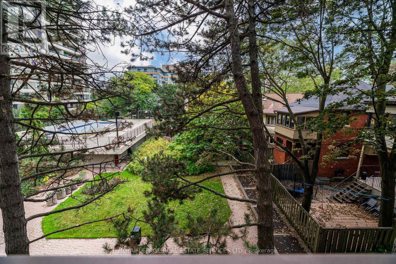 80 Quebec Avenue — photo 17