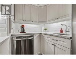 Eat in kitchen - 75 Pollock Avenue, Cambridge, ON N1R2B4 Photo 13