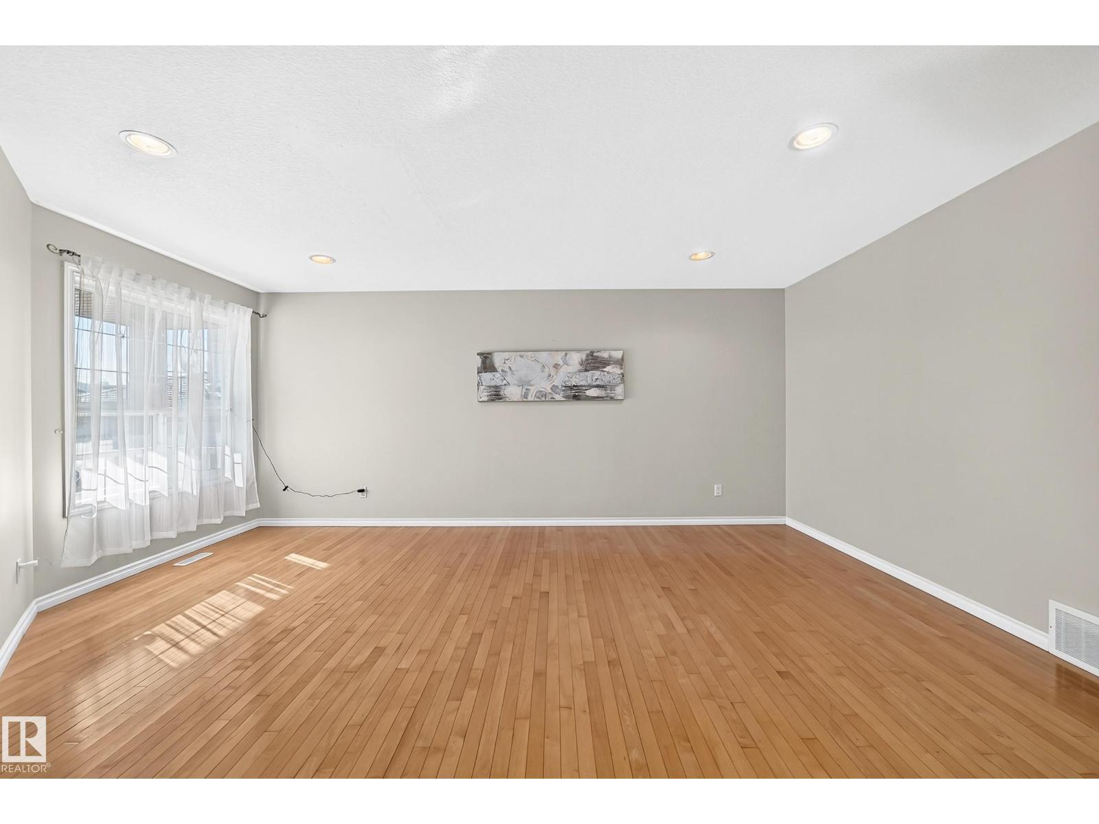 11832 173 AV NW - 30