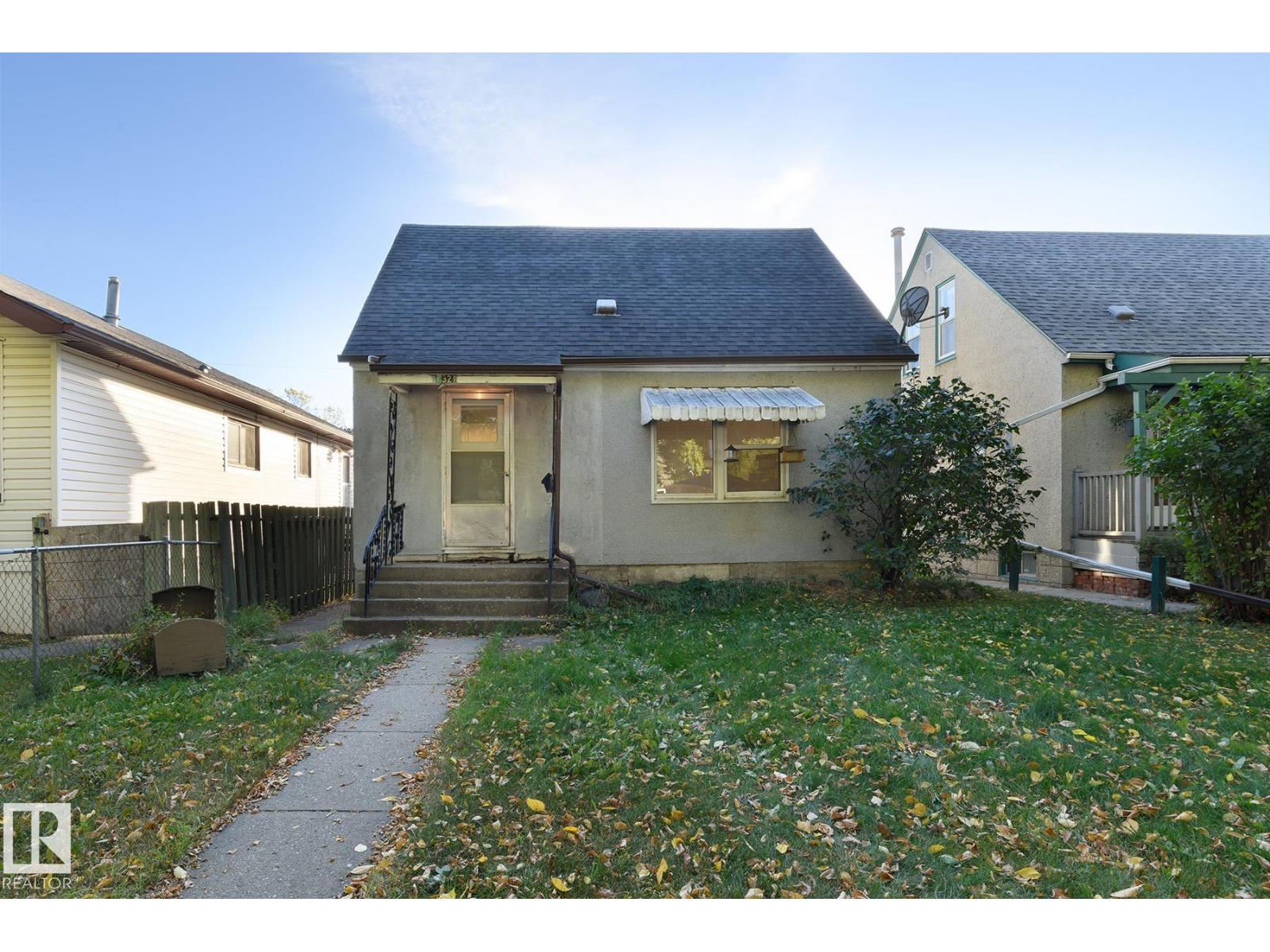 11321 89 ST NW - 1