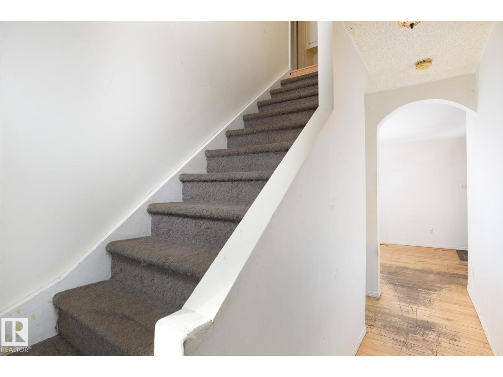 11321 89 ST NW - Image 15