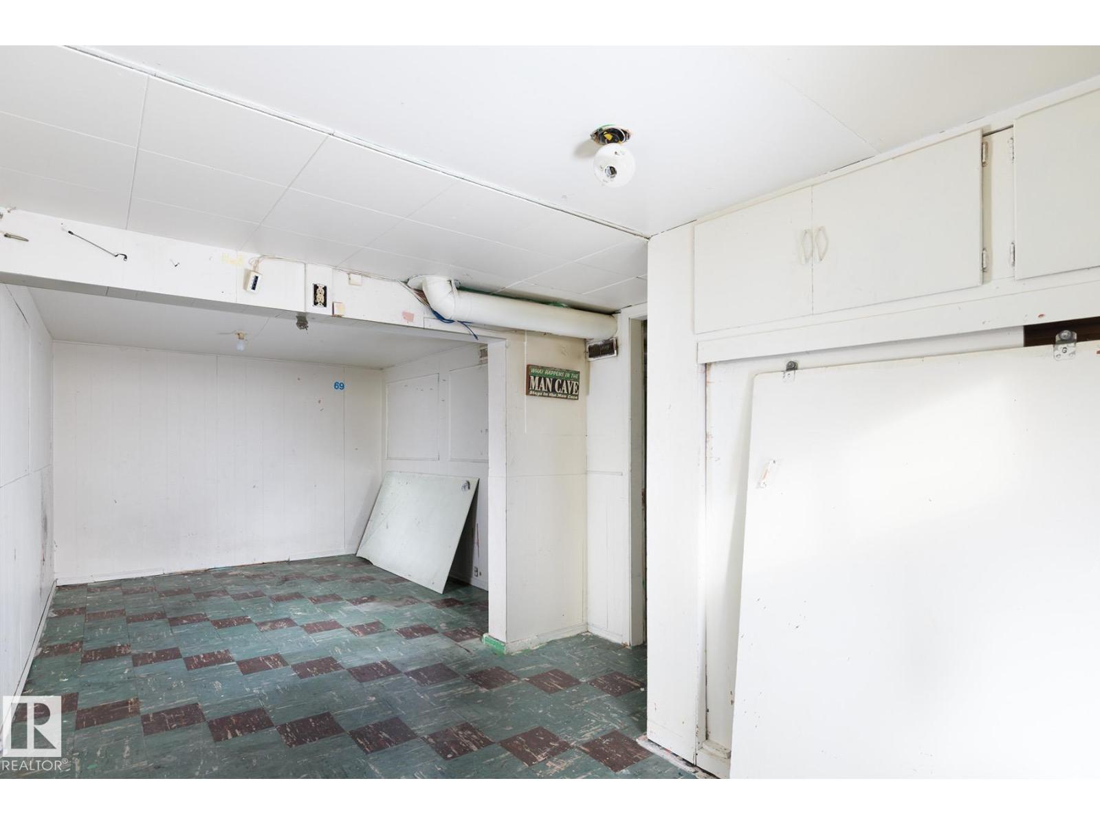 11321 89 ST NW - Image 20