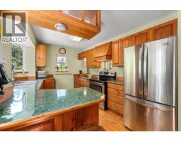 Dining room - 4530 Thompson Clarke Dr E, Bowser, BC V0R1G0 Photo 12