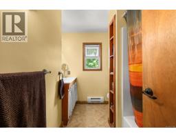 4530 Thompson Clarke Dr E, Bowser, BC V0R1G0 Photo 22
