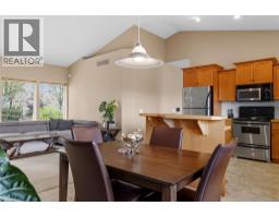 2060 Spyglass Way, West Kelowna, BC V1Z3Z7 Photo 17