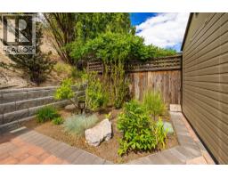 2060 Spyglass Way, West Kelowna, BC V1Z3Z7 Photo 27