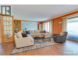 3pc Ensuite bath - 62 Lacroix Street, Chatham, ON N7M2T6 Photo 11