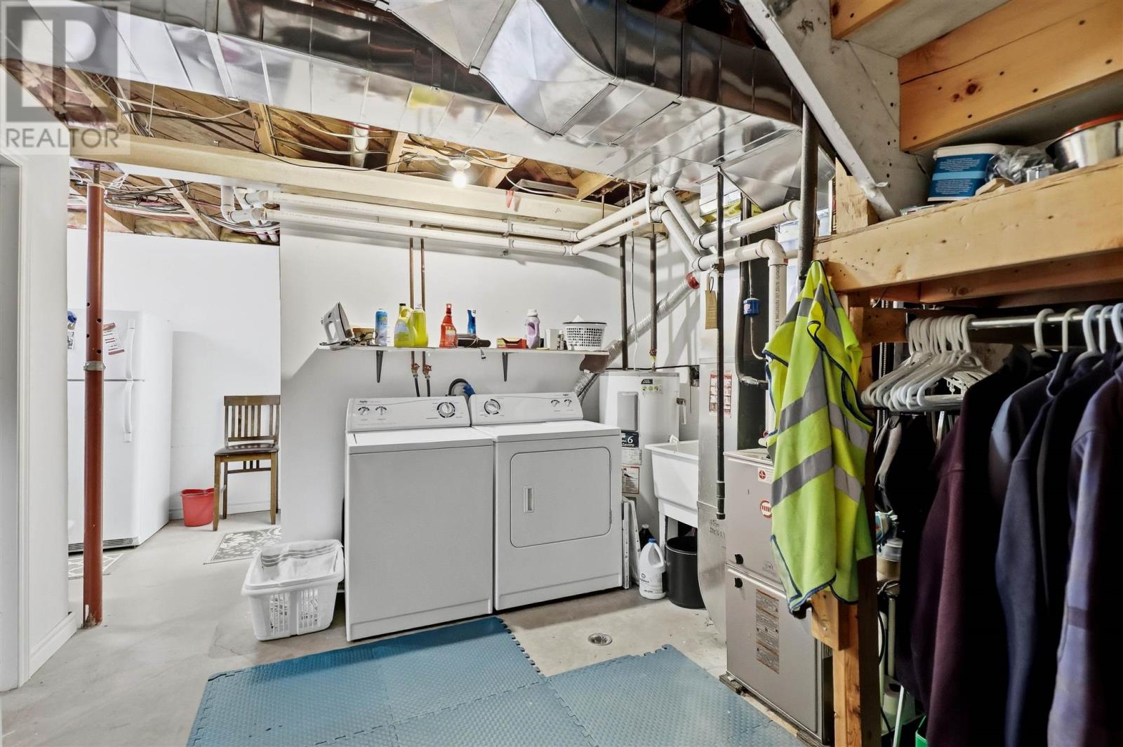 435 Chambers AVE - 24