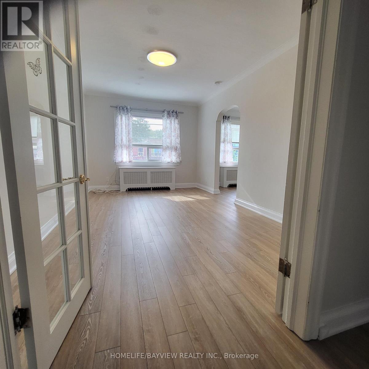 1651 Bayview Avenue — photo 4