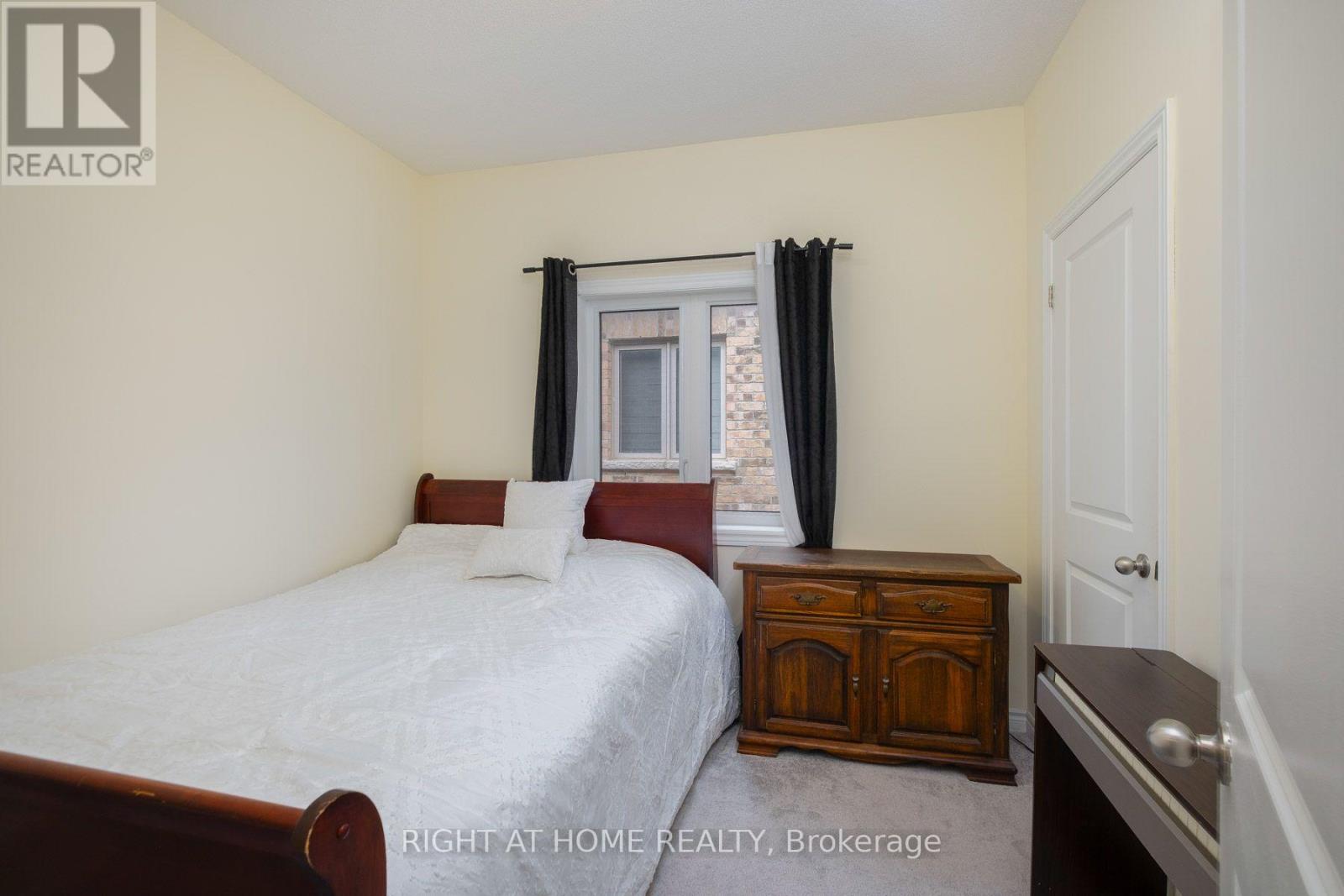 43 Vickery Street, Whitby, ON photo 15
