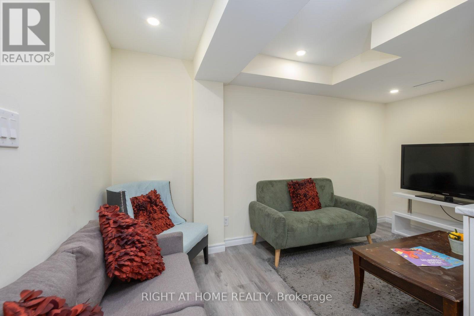 43 VICKERY STREET - 19