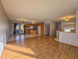 1631 22nd Street, Brandon, MB R2N0M7 Photo 11