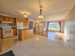 1631 22nd Street, Brandon, MB R2N0M7 Photo 10