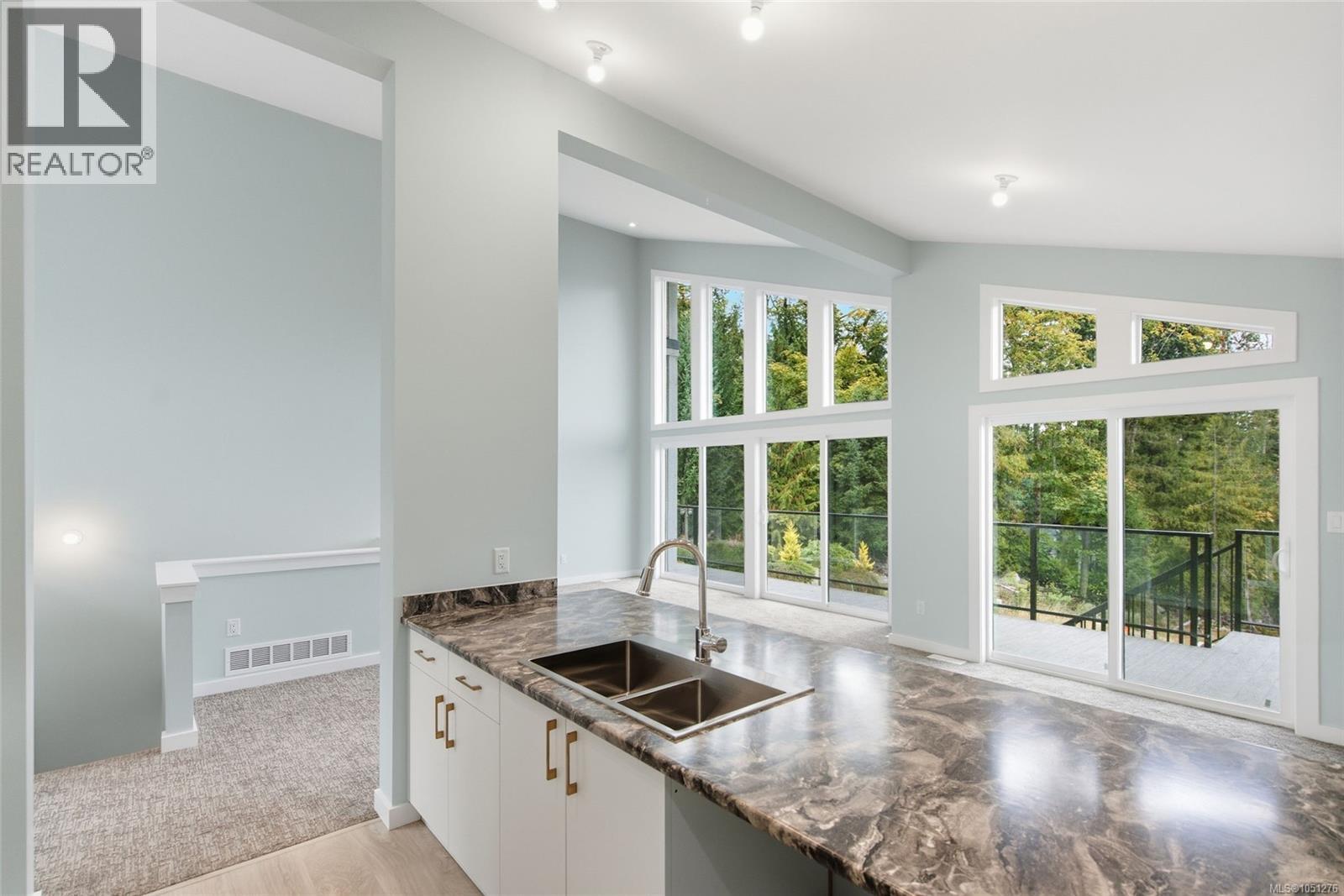 124 Ray Knight Dr - Image 7