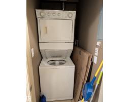 1-504, 4245 139 Av Nw Nw, Edmonton, AB T5Y3E8 Photo 6