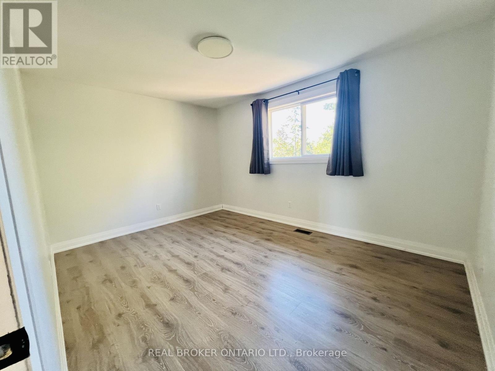 2154 Adullam Avenue, Innisfil photo 11