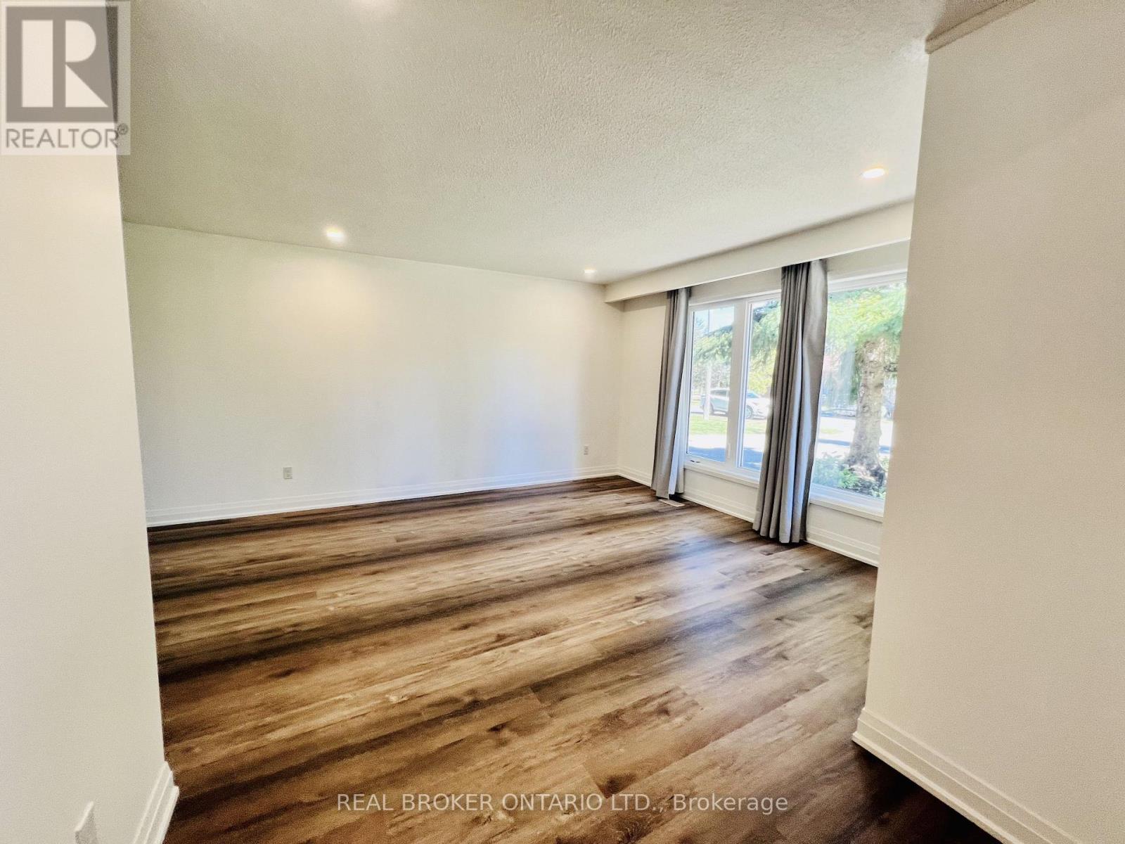 2154 Adullam Avenue, Innisfil photo 3