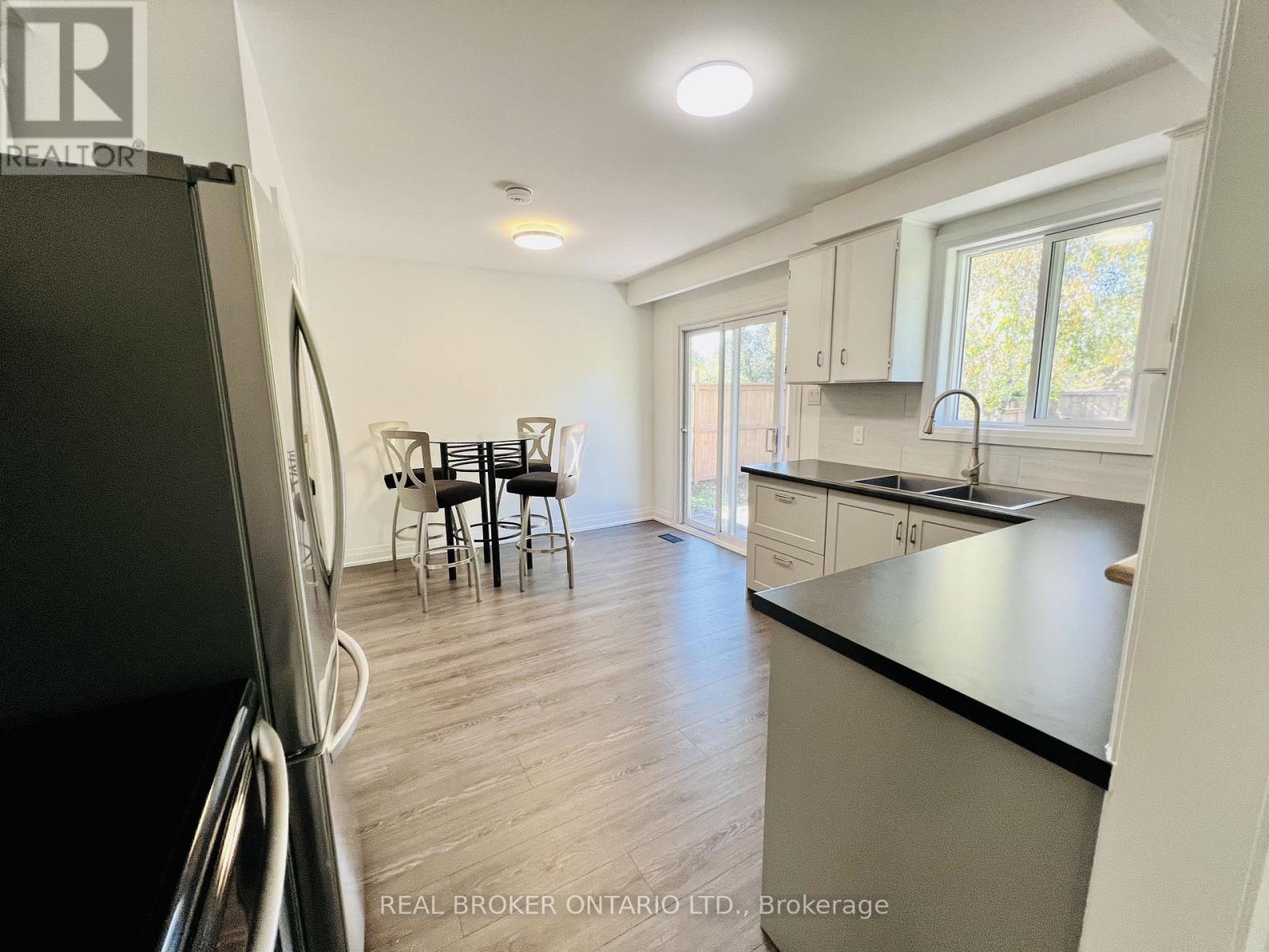 2154 Adullam Avenue, Innisfil photo 8