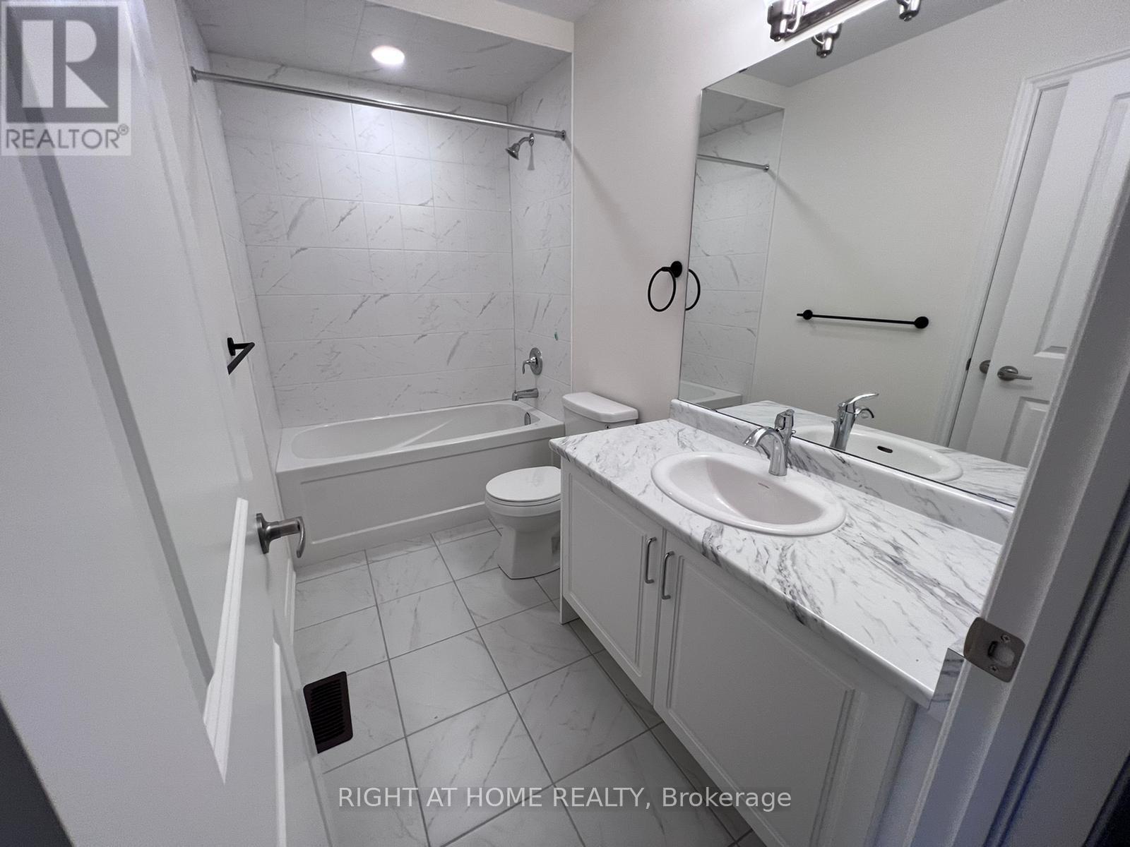 2250 Grainger Loop, Innisfil photo 10