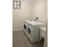 2250 Grainger Loop, Innisfil, ON L9S0N1 Photo 15