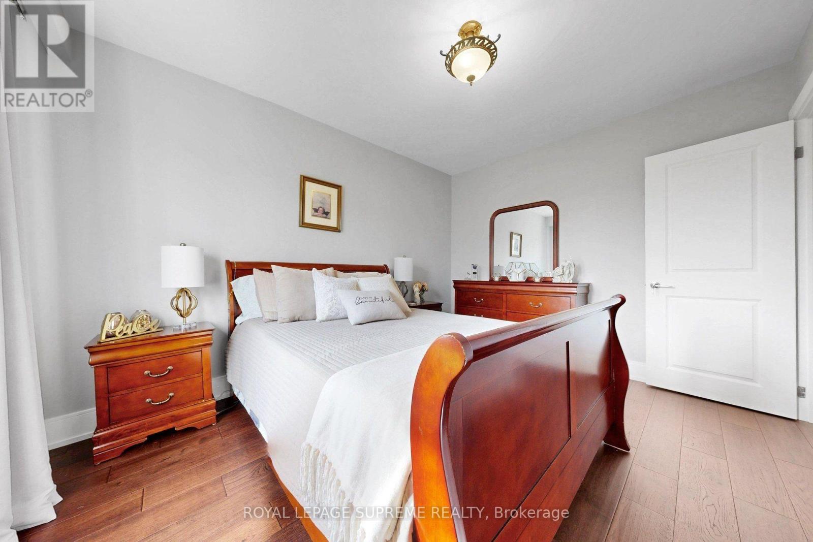 465 Maple Leaf Drive, Toronto, ON photo 24