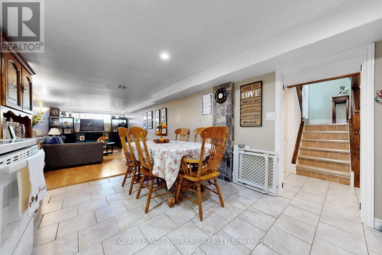 465 Maple Leaf Drive, Toronto, ON photo 40