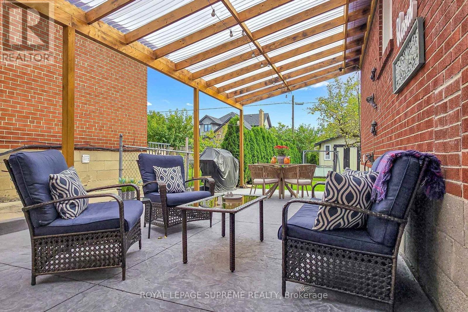 465 MAPLE LEAF DRIVE - 46