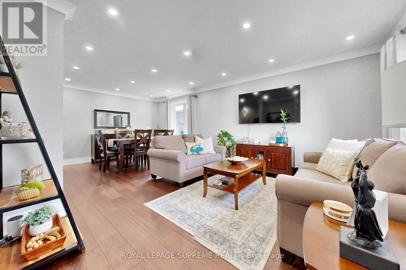 465 Maple Leaf Drive, Toronto, ON photo 8