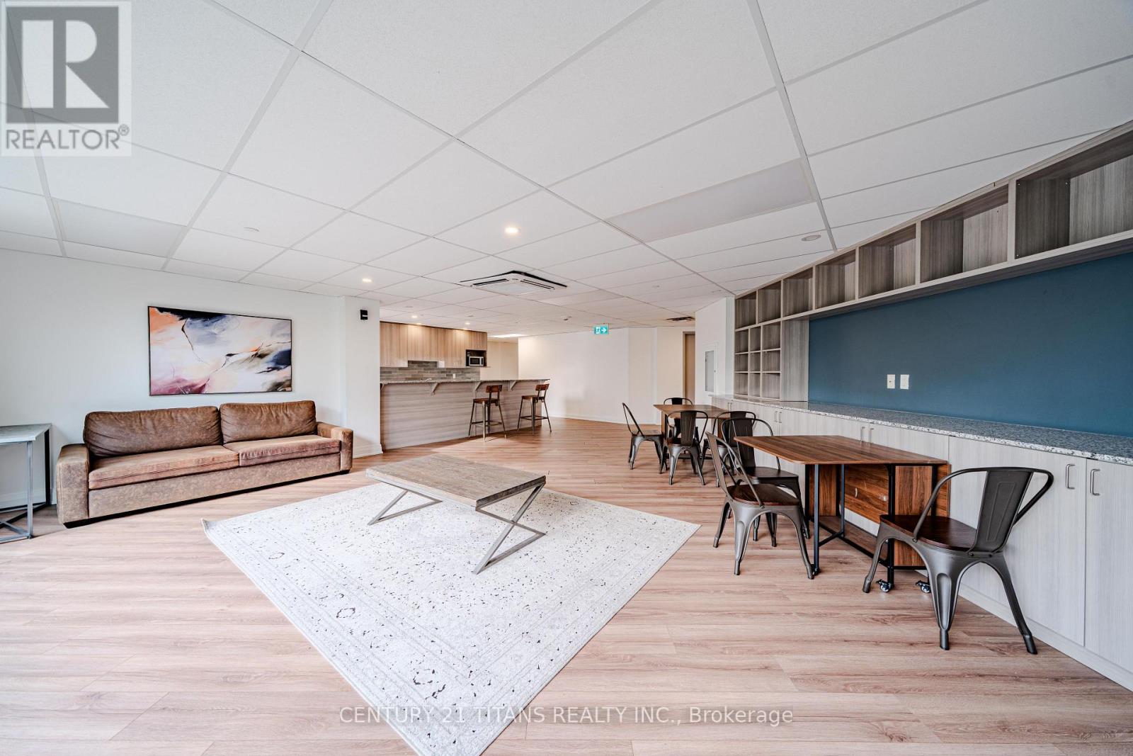 #424 1 FALAISE ROAD - 42