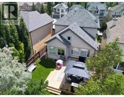 161 Cranleigh Bay SE - photo 4
