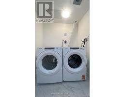 Unit 20-24 Lytham Green Circle, Newmarket, ON L3Y0H5 Photo 21