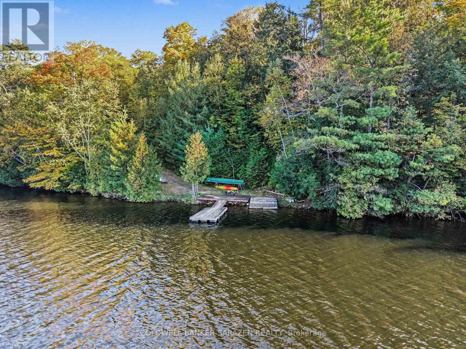 77 LORLEI DRIVE - 36