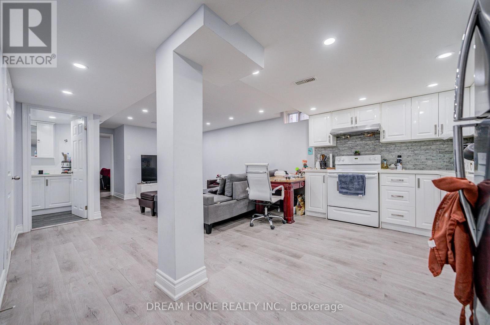 100 Douglas Haig Drive, Markham, ON photo 38