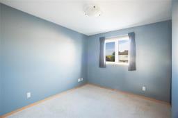 45 Moldan Bay, Winnipeg, MB R2P1C7 Photo 24