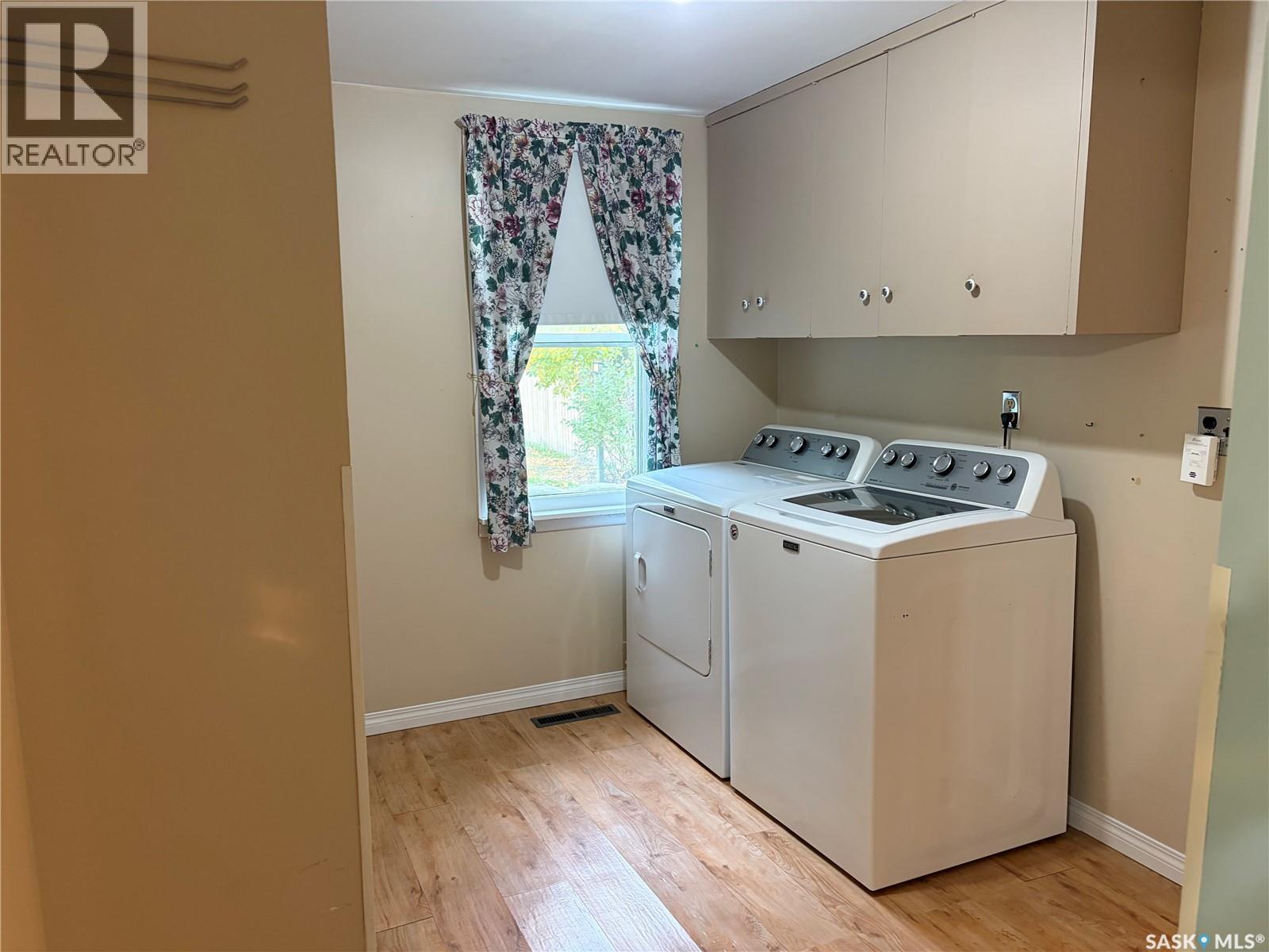 116 5th AVENUE E, Gravelbourg — photo 11