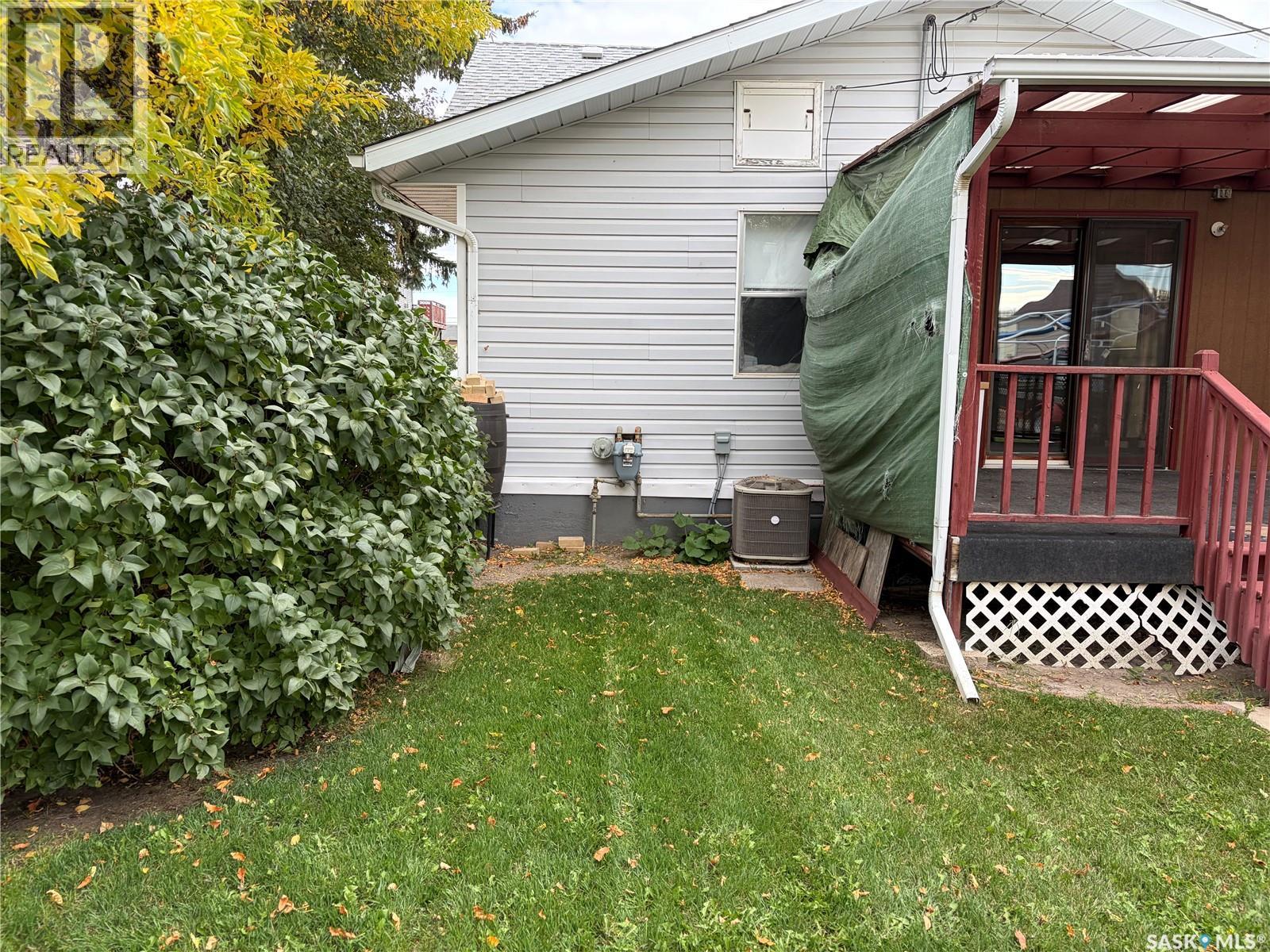 116 5th AVENUE E, Gravelbourg — photo 36