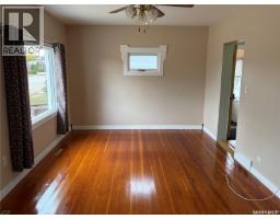 Office - 116 5th Avenue E, Gravelbourg, SK S0H1X0 Photo 10