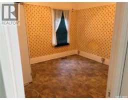 116 5th Avenue E, Gravelbourg, SK S0H1X0 Photo 16
