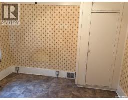 116 5th Avenue E, Gravelbourg, SK S0H1X0 Photo 17
